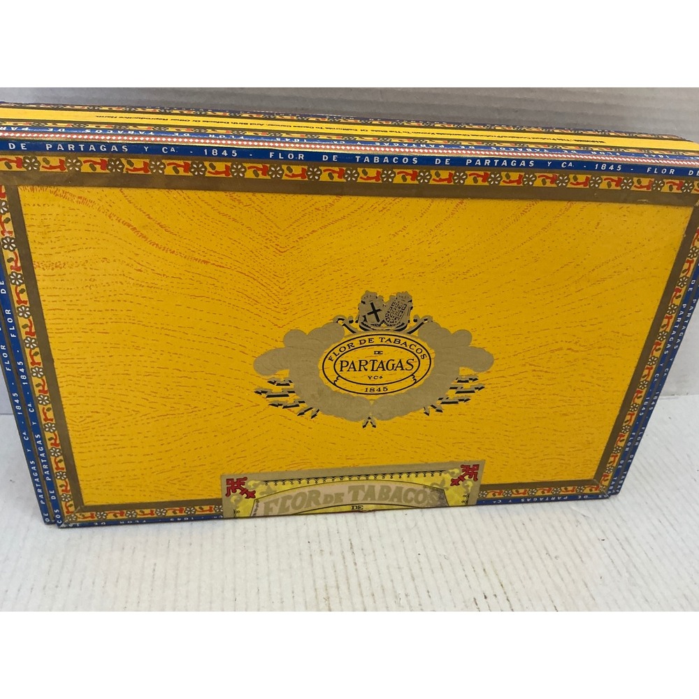 Partagas Vintage Cigar Box Yellow Wood Naturales Dominican Republic Storage Case